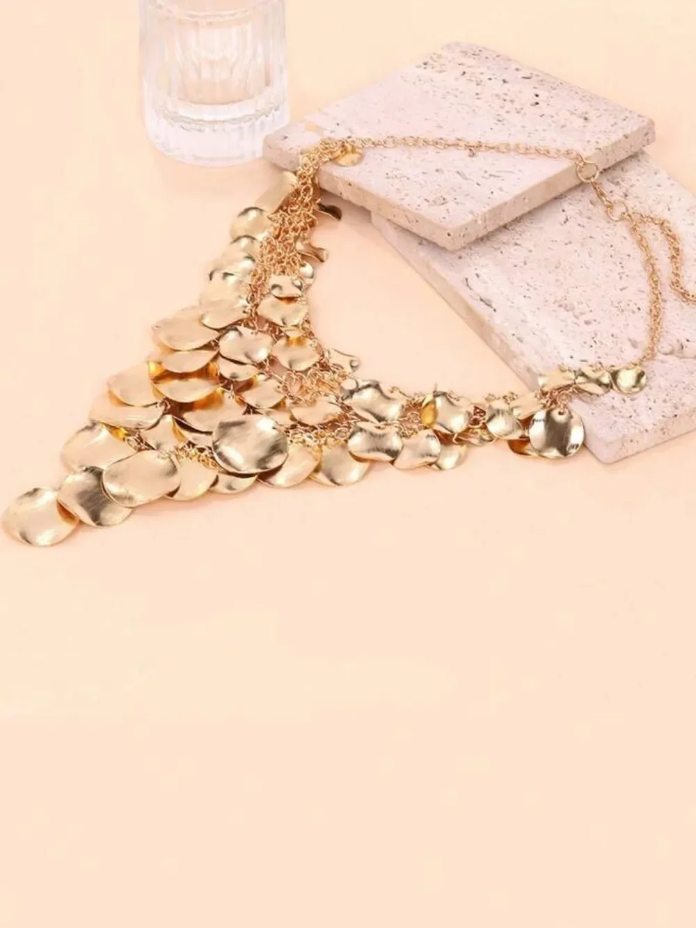 Zara eye catching